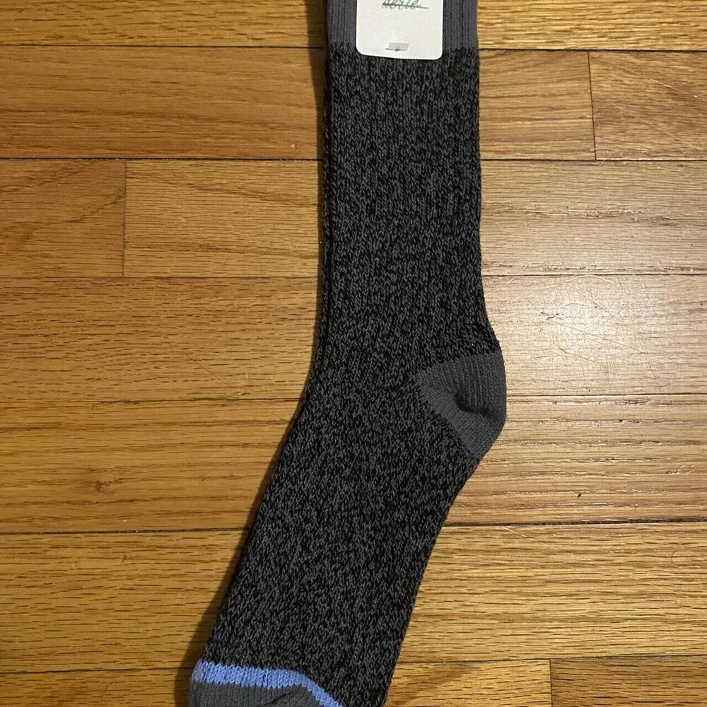 Aerie Women's Crew Socks One Size  NWT